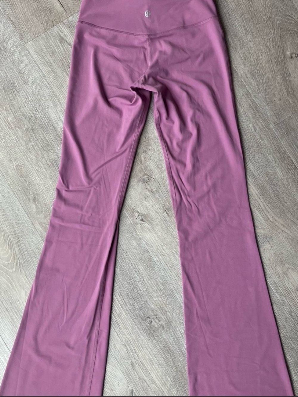 lululemon athletica mauve low rise leggings